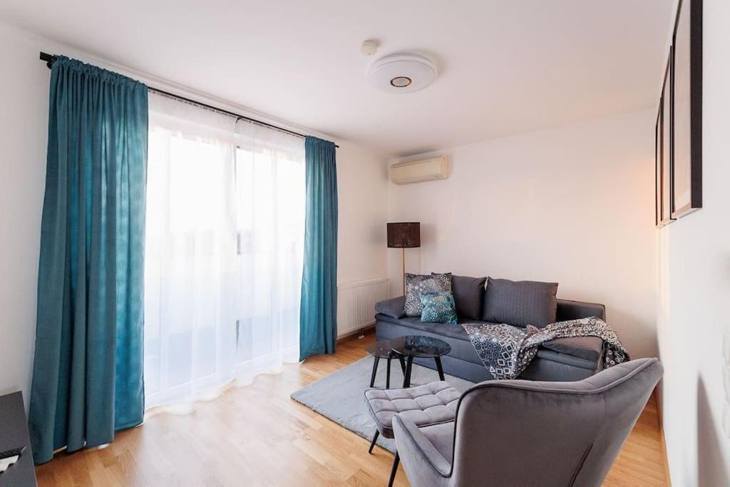 New! Amazing Spacious Schoenbrunn View Wien