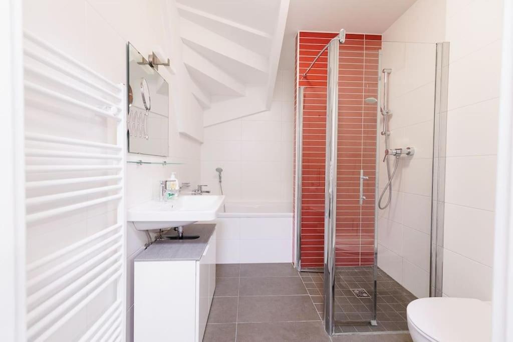 New! Amazing Spacious Schoenbrunn View