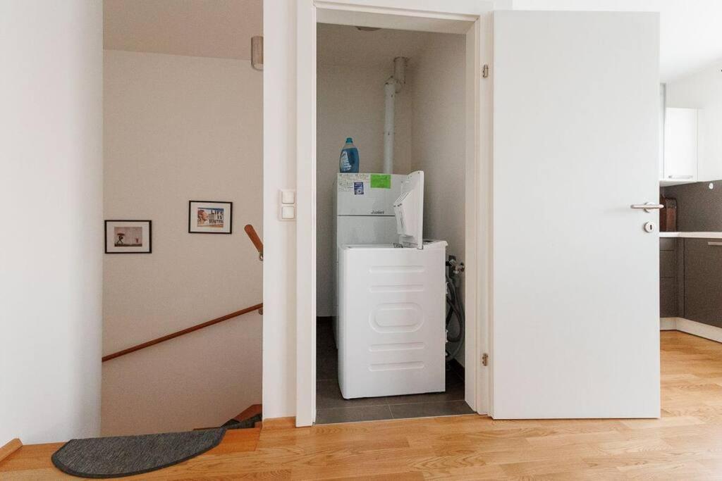New! Amazing Spacious Schoenbrunn View Wien