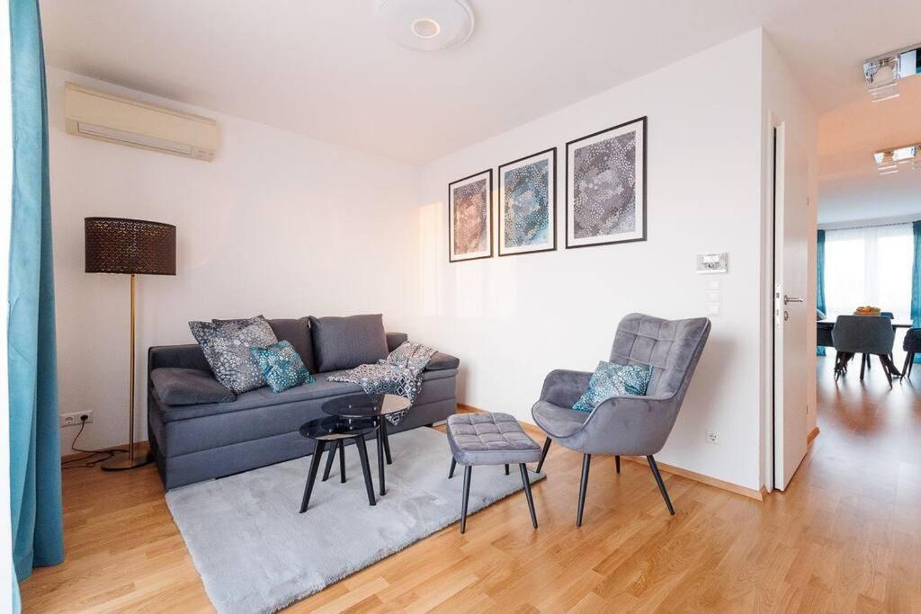 Apartment New! Amazing Spacious Schoenbrunn View Wien