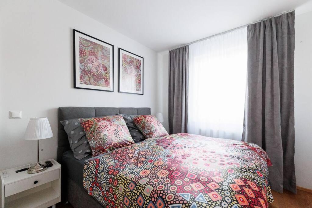 New! Amazing Spacious Schoenbrunn View Apartment Wien