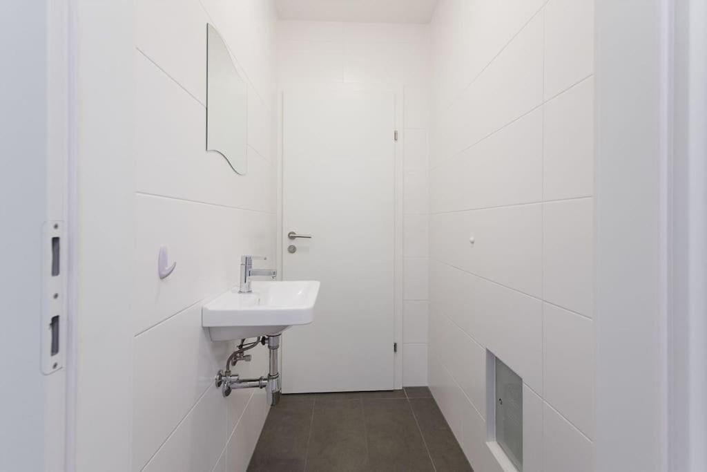 New! Amazing Spacious Schoenbrunn View Wien